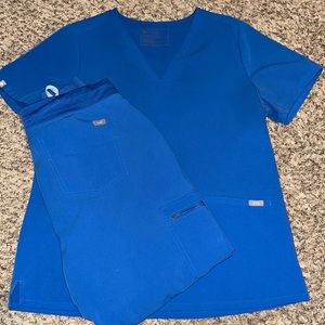 Figs Casma Three Pocket Scrub Top- Size L